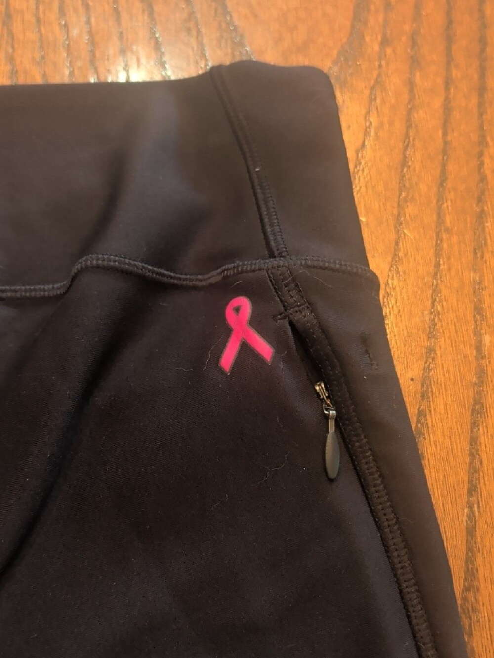 Under Armour Black Capri Leggings with Pink Ankle Panels - Picture 3 of 5